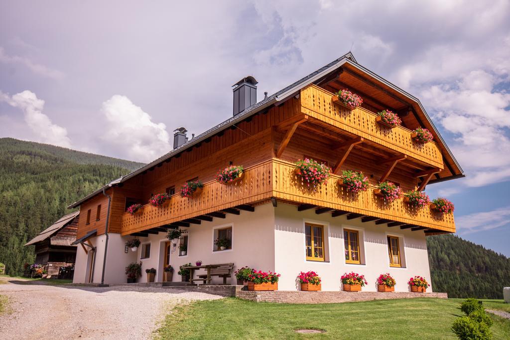Апартаменты Der Hoferbauer Бад Кляйнкирххайм Экстерьер фото